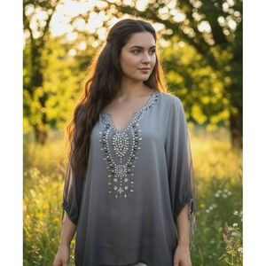 BKE Women's Top M Tunic Gray Ombre Beaded Whimsigoth Boho Cottage Artsy‎ Fairy